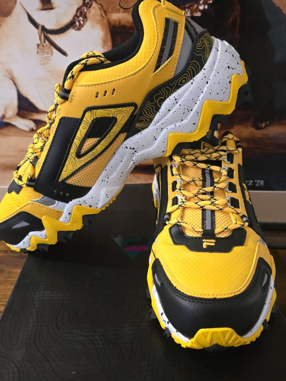 Fila Men's Oakmont TR 1JM01689 702 Shoes Size 10.5 US Yellow/Black Hiking NEW